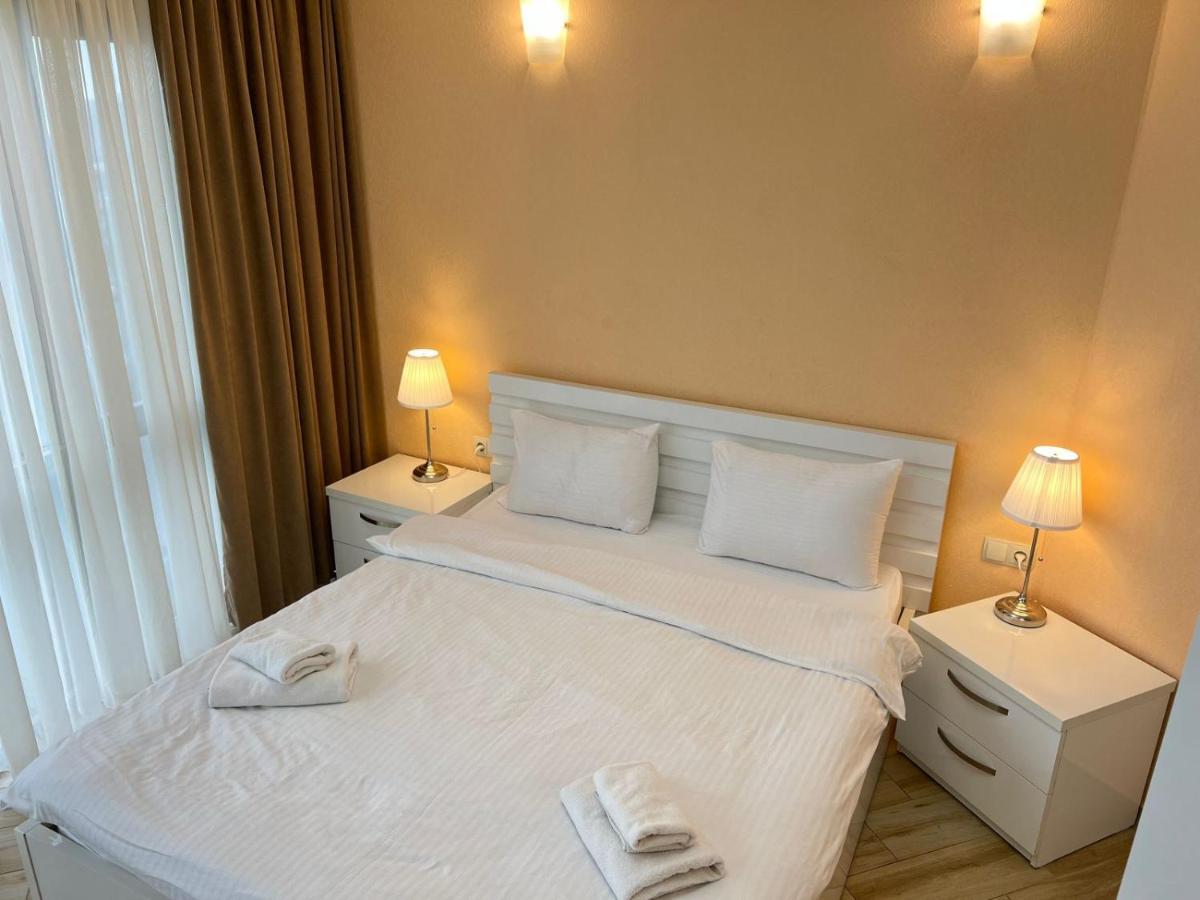Holiday Lux Tower Batumi Kültér fotó