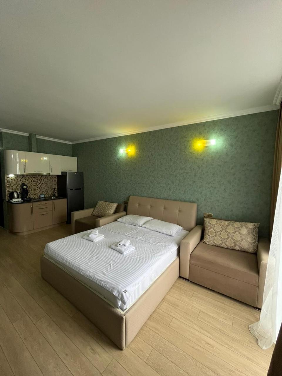 Holiday Lux Tower Batumi Kültér fotó
