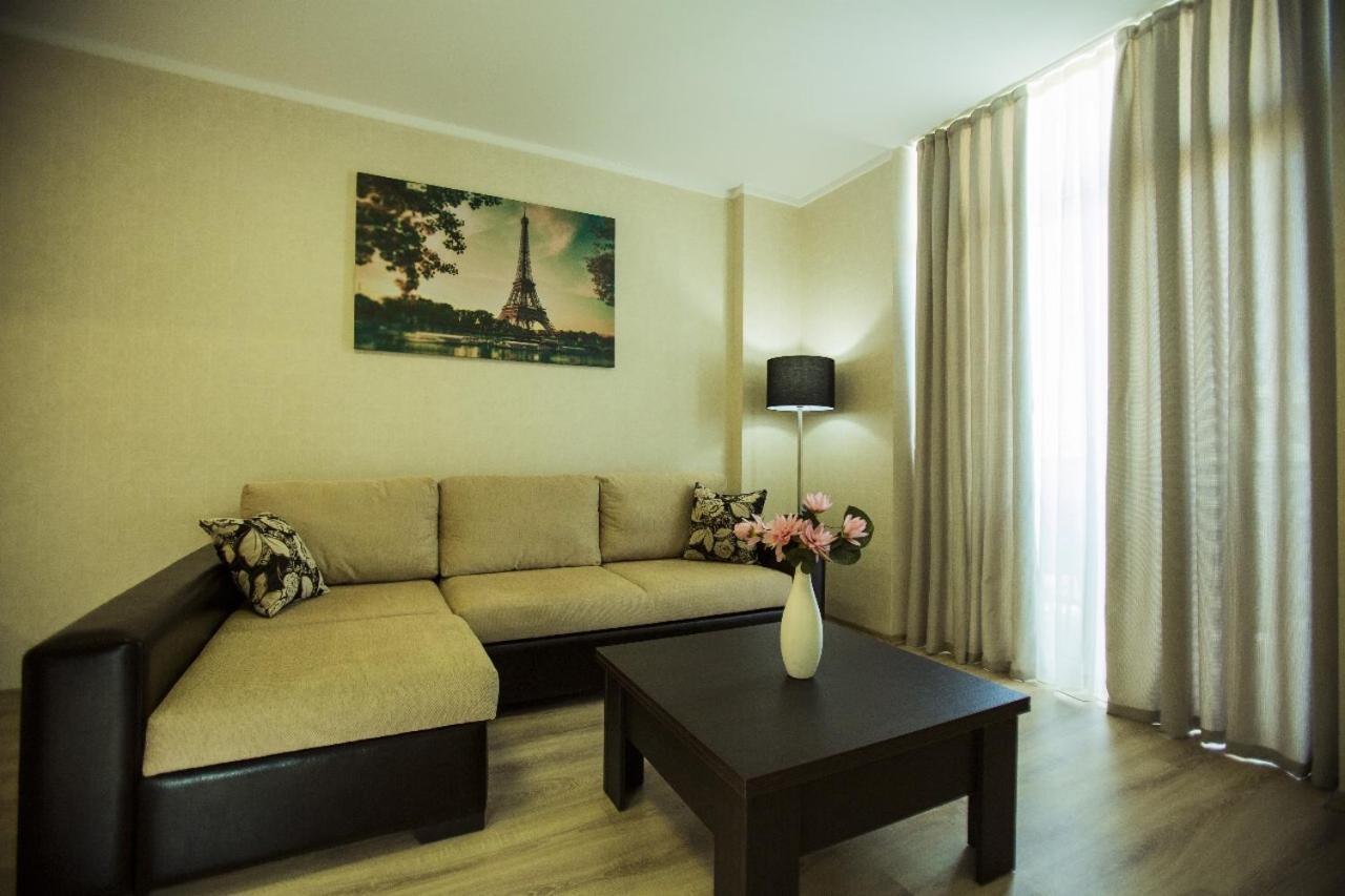 Holiday Lux Tower Batumi Kültér fotó