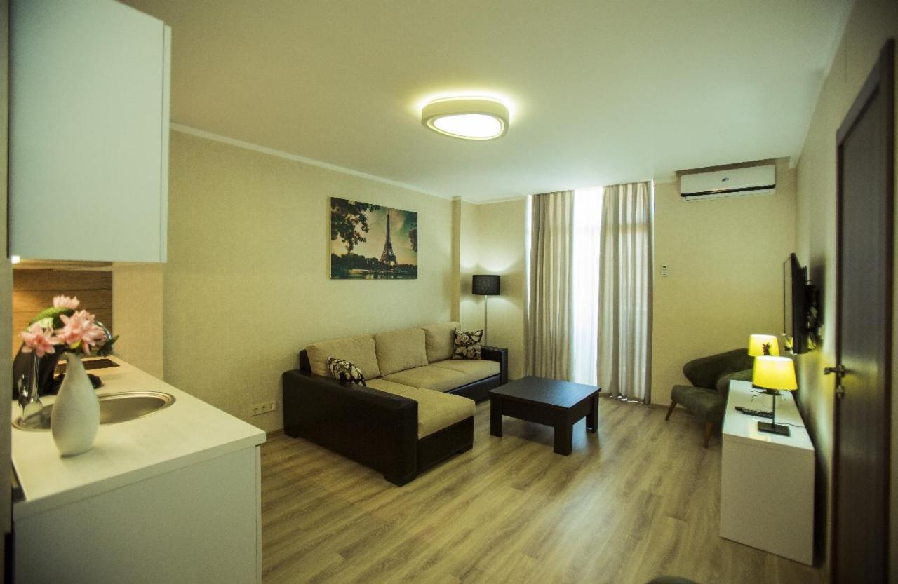 Holiday Lux Tower Batumi Kültér fotó