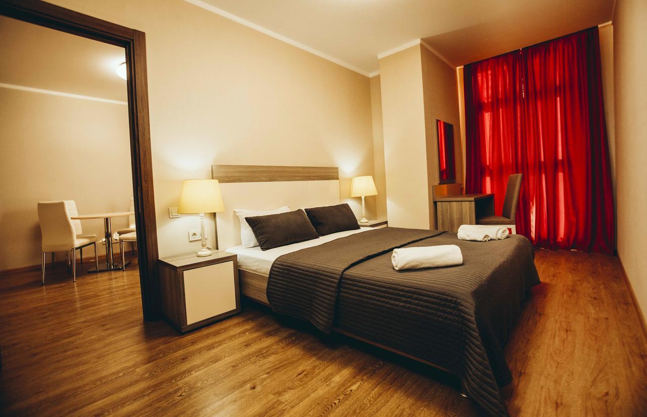 Holiday Lux Tower Batumi Kültér fotó
